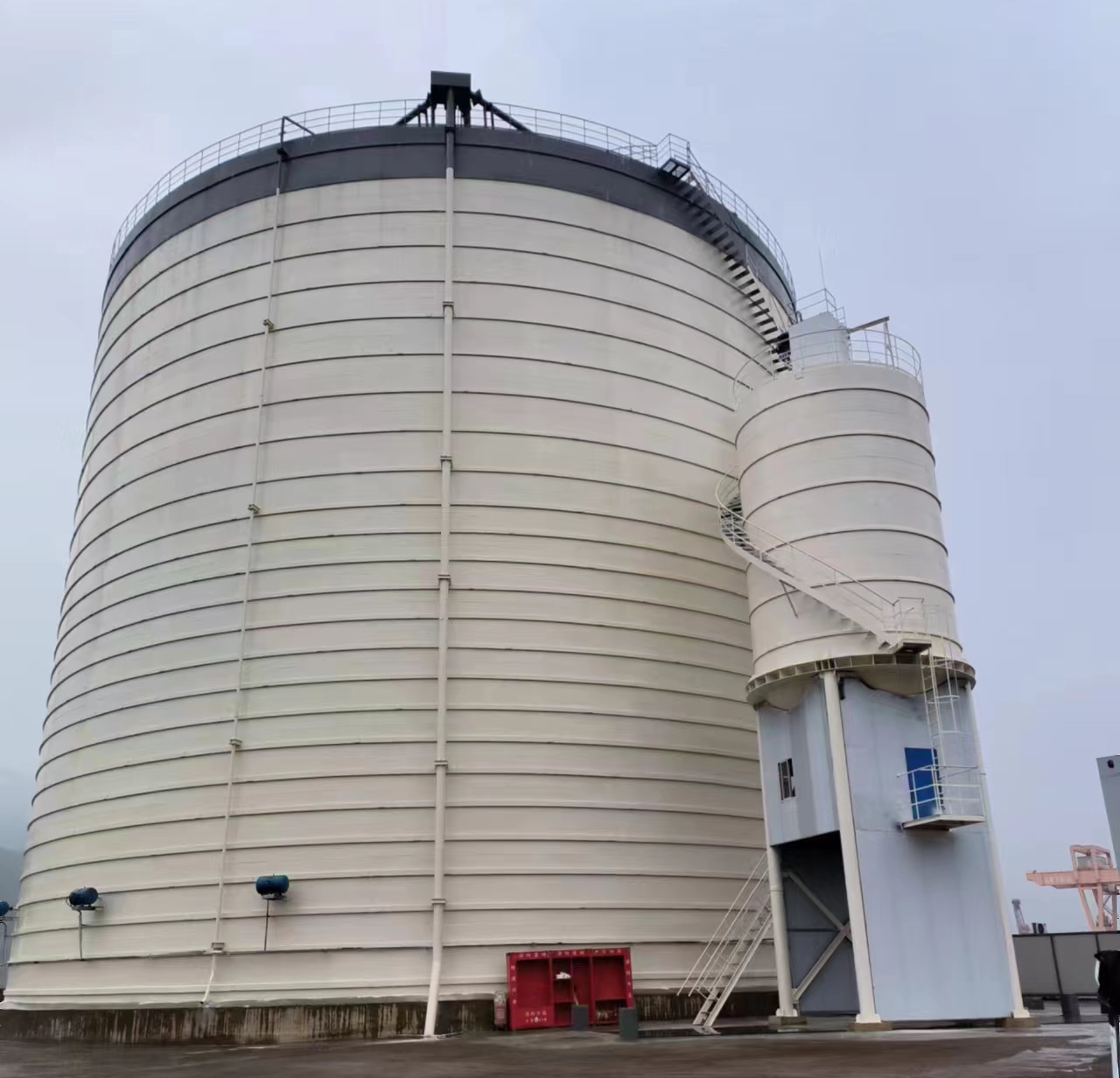 岭东10万吨水泥钢板库